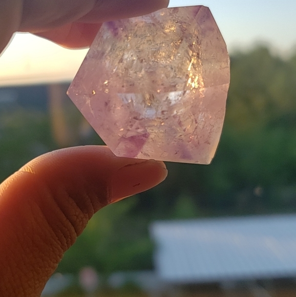 Amethyst Point - Picture 2 of 6